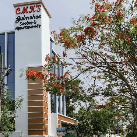 Treebo Trend Cmks Gulmohar Suites Kochi 外观 照片