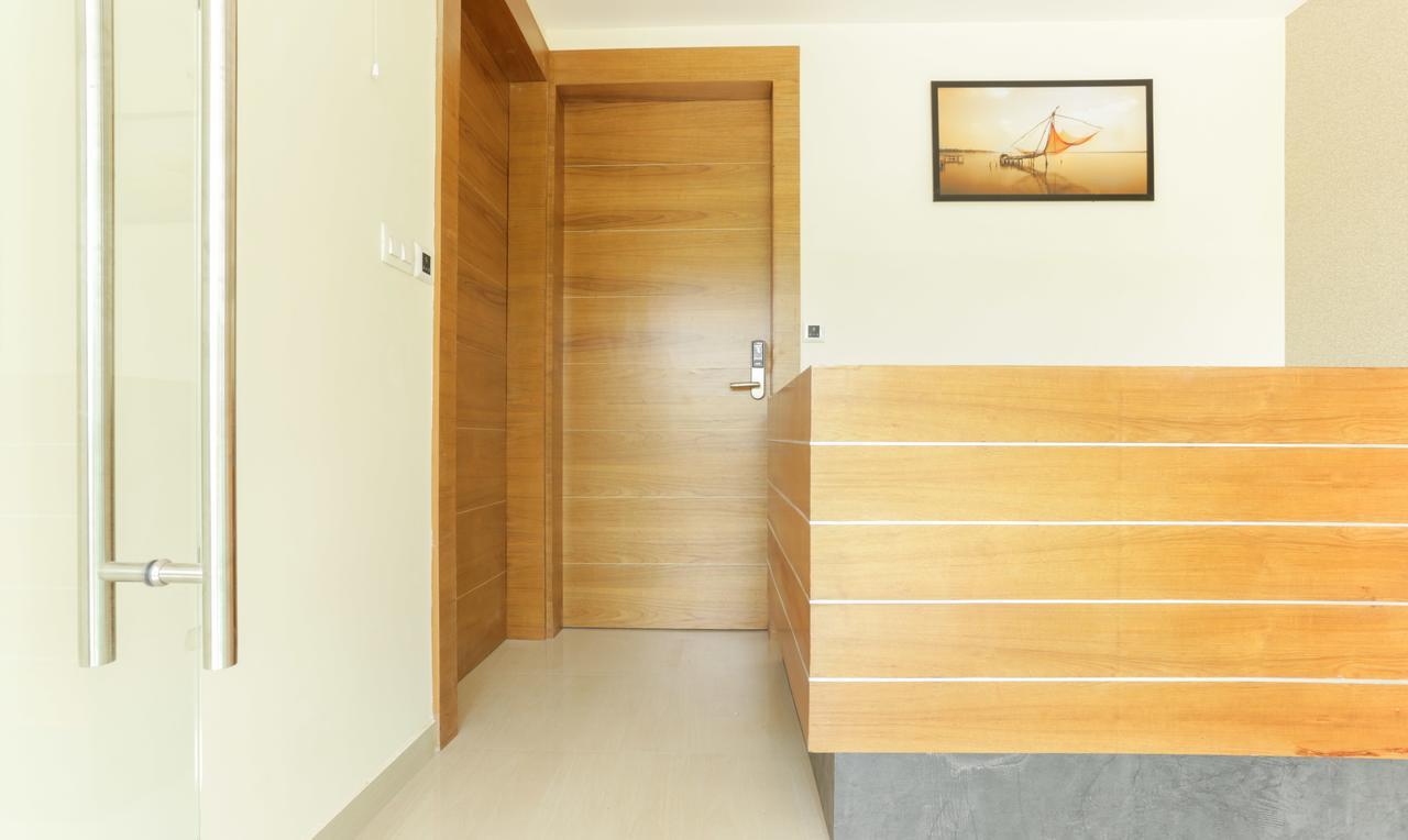 Treebo Trend Cmks Gulmohar Suites Kochi 外观 照片